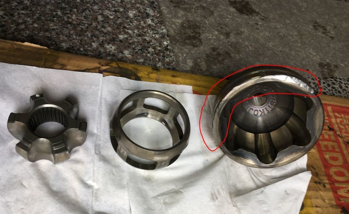 Golf R 傳動軸防塵套備料