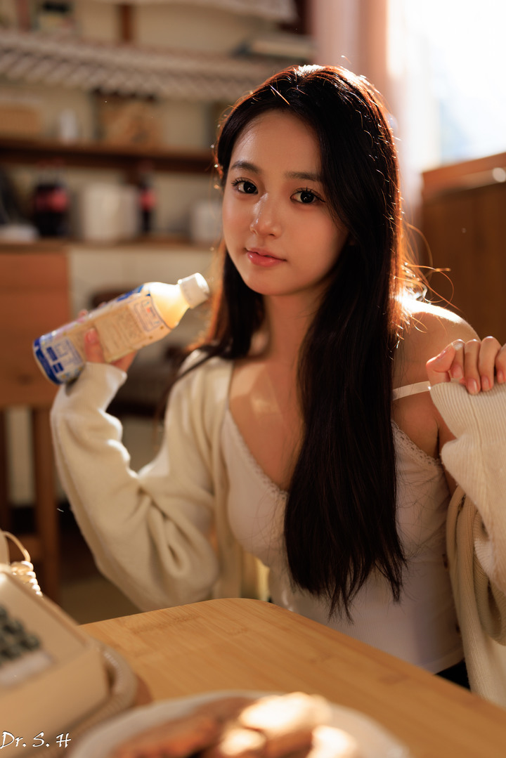 室內陽光小清新 (美女圖多)