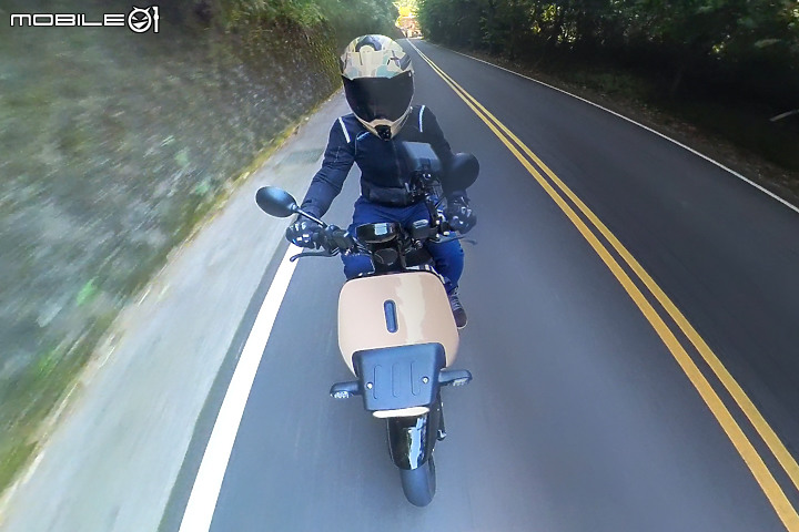Gogoro CrossOver 試駕｜打造屬於你的裝載風格