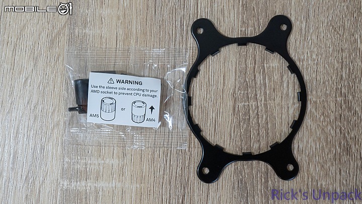 【開箱】潔白無瑕高效能 | NZXT KRAKEN 360 RGB WHITE