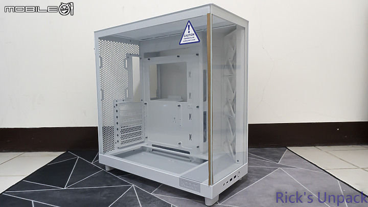 點我看大圖 【開箱】真正的"側進風"海景機殼 | NZXT H6 FLOW RGB WHITE