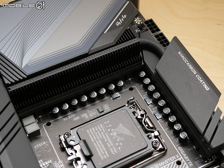 [GIGABYTE 技嘉] 雙鷹神大師 AORUS MASTER X Z790 & 4080 開箱
