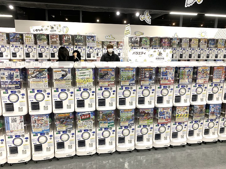 ＜日本＞2023全家人解封日本行~池袋太陽城扭蛋百貨及安利美特