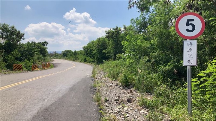 限速5-10Km的路段,一天可以扣下多少車?