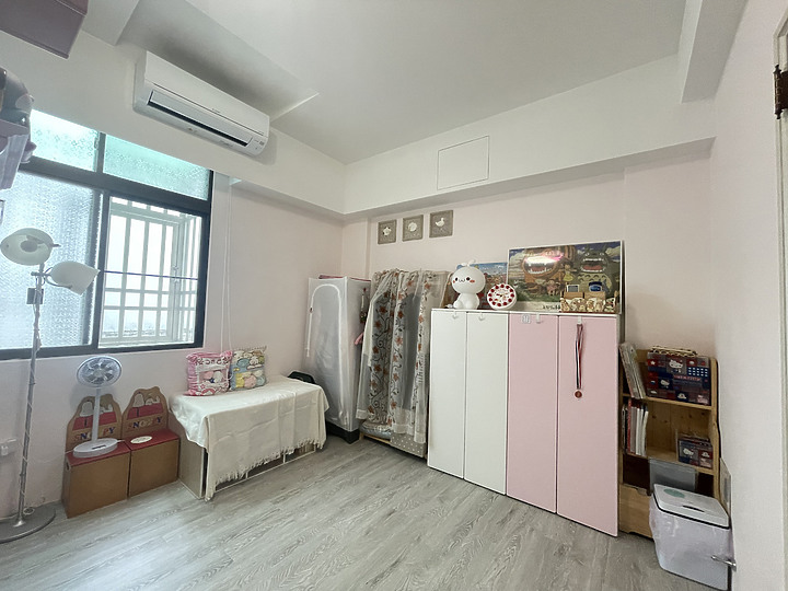 【開箱】Hello Kitty溫馨白色小家～30年台南透天老屋翻新