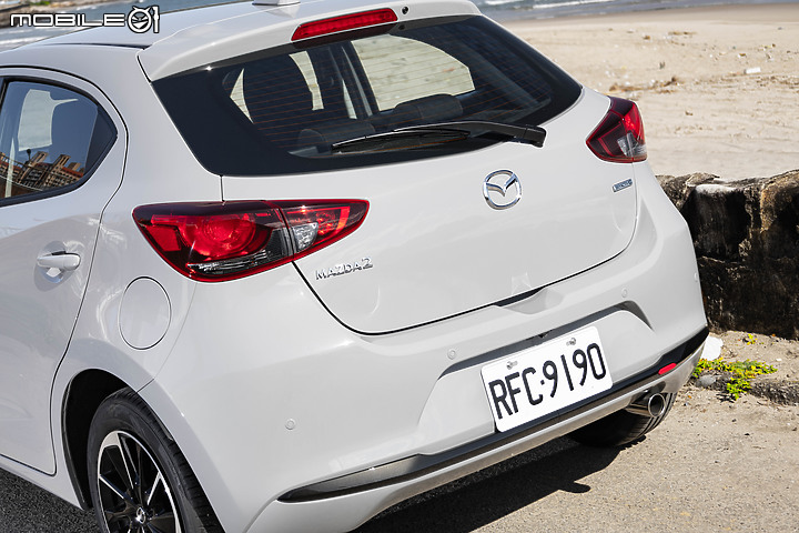 Mazda 2 15S Urban Sport 小改款試駕｜日式魂動美學，換臉再戰！