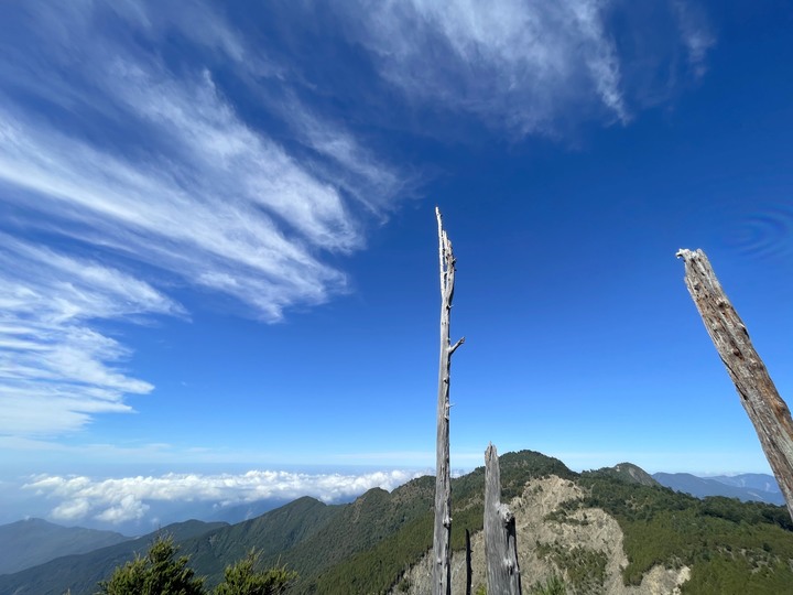 遠的要命的登山口 ─ 塑膠車雙載之一日往返小關山