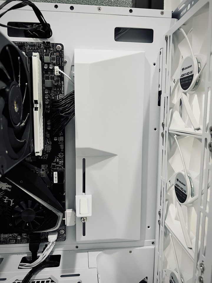 風暴來臨 全方位通風給好給滿的COUGAR MX600 RGB