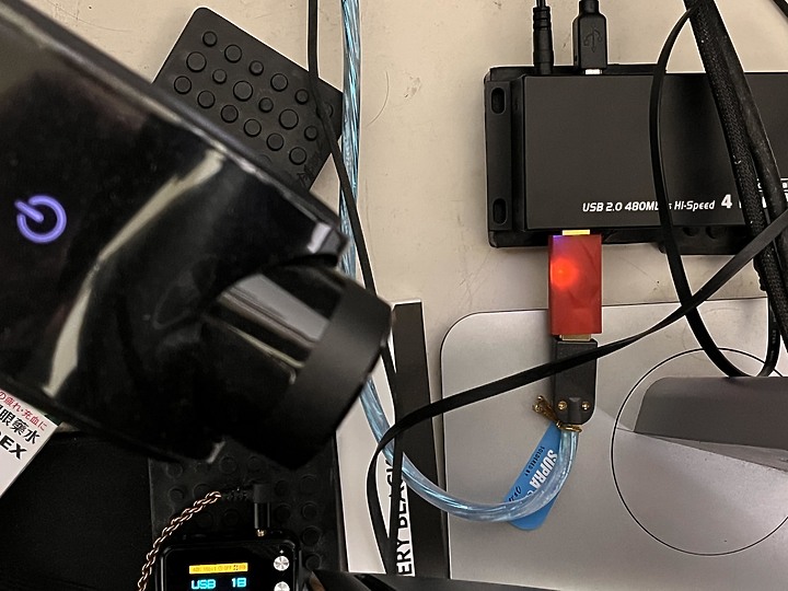 買了 BENEVO鐵殼 USB、原本有的 ifi iDeferder+ 還需要加上去嗎?
