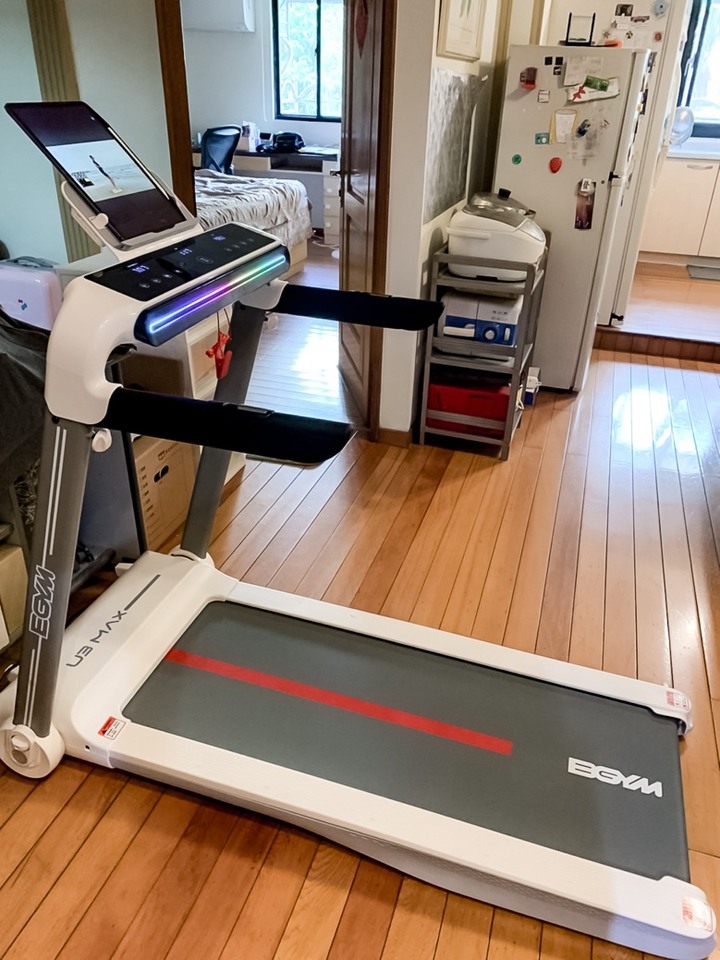 BGYM U3MAX智能減震跑步機開箱(可折疊收納)