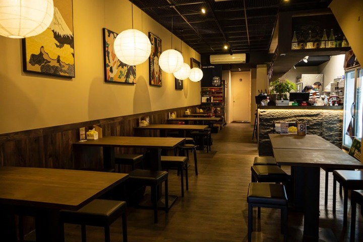 新北居酒屋推薦│日式裝潢氛圍絕佳 美味串烤即刻上桌!