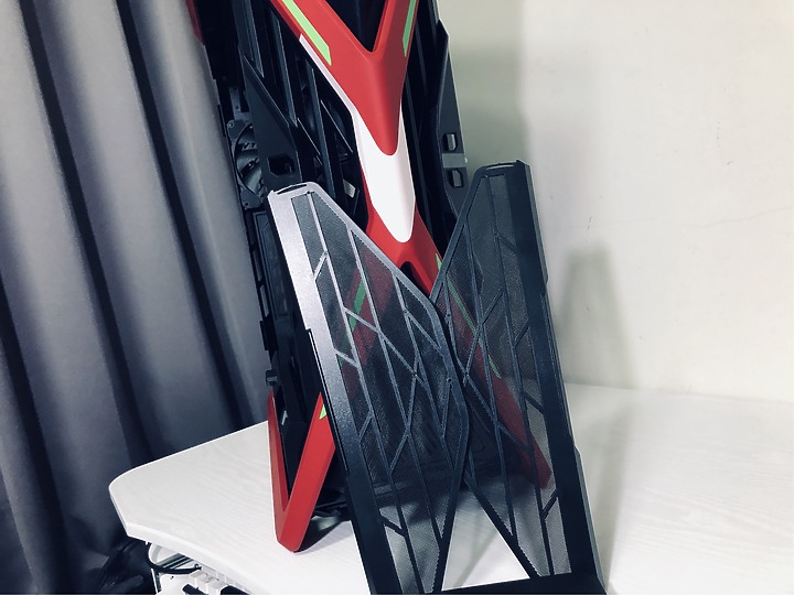 「明日香－限定聯名版 創世神機殼」ROG Hyperion EVA-02 Edition