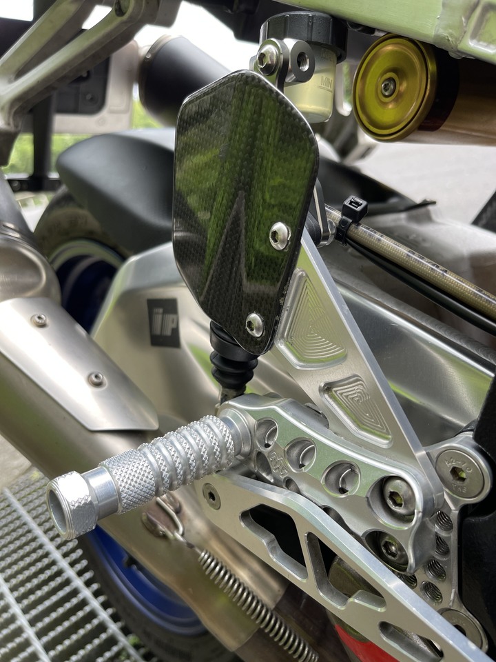 Aprilia RSV老車 誰認識😆
