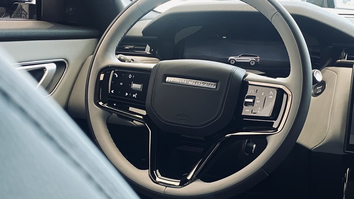 New 2024 Range Rover Velar 正式進駐展示中心