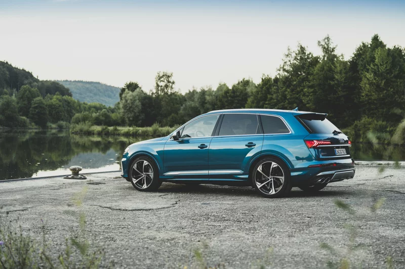 大改款Audi Q7首次現蹤似乎又變大台了!