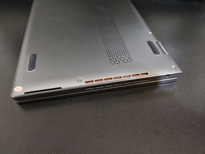 馳為Minibook X簡易開箱,一萬元的N100 10吋迷你翻轉筆電