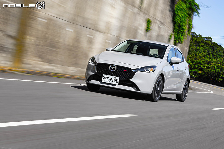 Mazda 2 15S Urban Sport 小改款試駕｜日式魂動美學，換臉再戰！