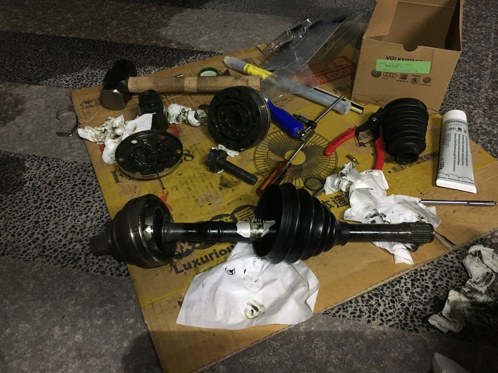 Golf R 傳動軸防塵套備料