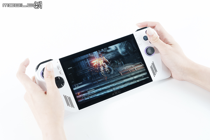 迎接 PC 遊戲新玩法｜ROG Ally、Steam Deck 長時間實際使用大對決！