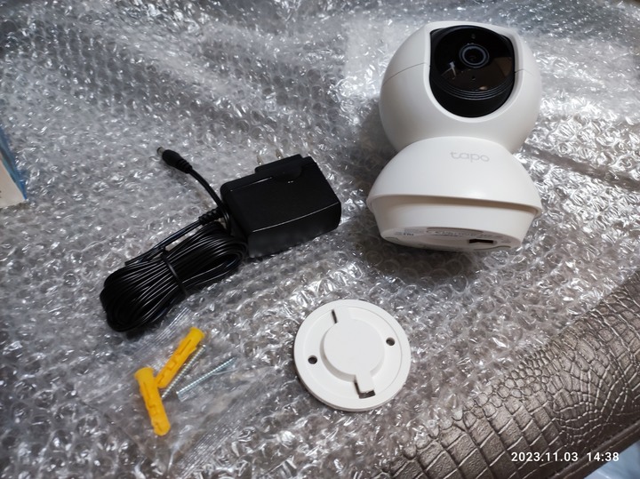 TP-Link Tapo TC70 監控攝影機IPC開箱分解(C200比較)