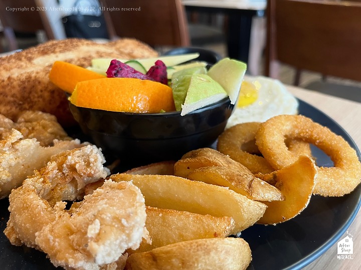 點我看大圖 高雄苓雅|捷米早安主廚(高雄店)_平日也人潮滿滿的早午餐店