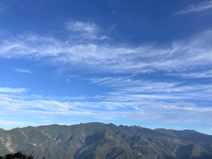 遠的要命的登山口 ─ 塑膠車雙載之一日往返小關山