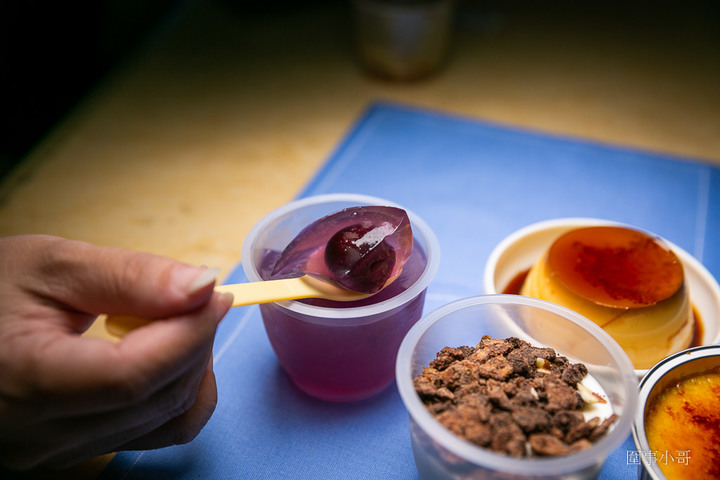 宜蘭蘇澳甜點推薦-熊甜宅，夜晚的甜點店。手工布丁超軟嫩～奶酪口感滑順香氣濃郁，只在平日的下午四點到九點營業喔！