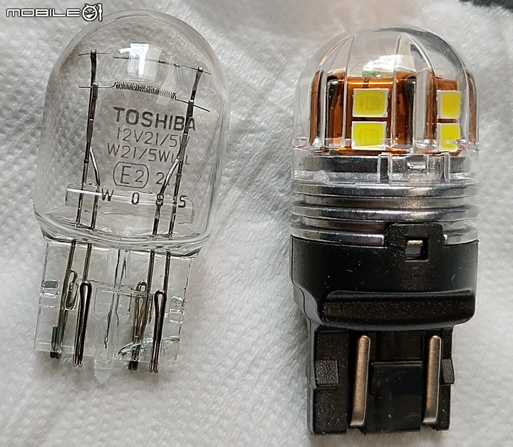 點我看大圖 飛利浦 Philips Ultinon Pro7000 W21/5W T20 LED 雙芯 亮度 失望 ( cc 日行燈 更換)