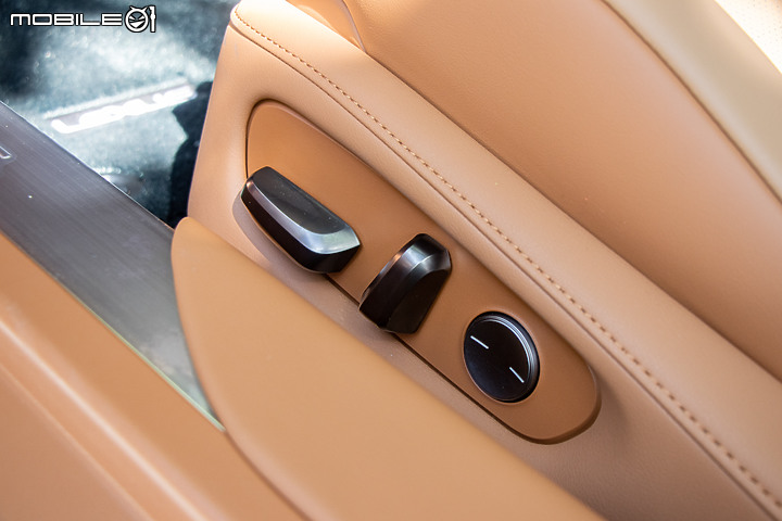 Lexus LC 500 Convertible 新年式試駕｜多了貼心的升級內容，還是八缸、敞篷更讓人心動！