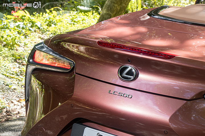Lexus LC 500 Convertible 新年式試駕|多了貼心的升級內容,還是八缸、敞篷更讓人心動!