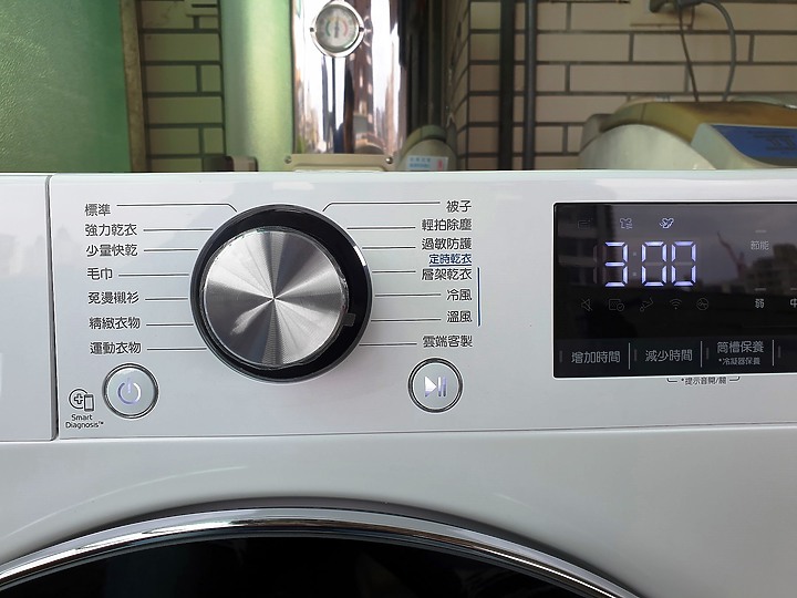 <<生活有神隊友>> LG WR-100VW乾衣機心得分享<<悠閒時光我有>>