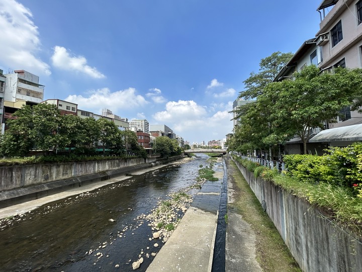 騎向「澗仔壢」(下)-老街溪、仁海宮、牛肉麵、花生酥糖