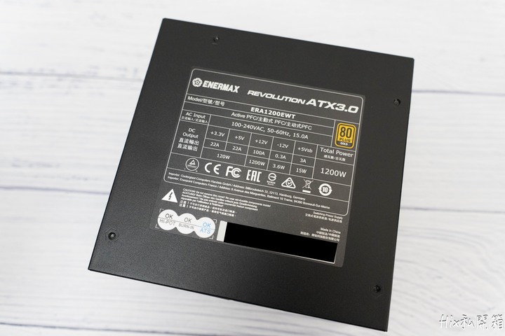 [開箱] 雙11前哨戰 安耐美 金靜冰核ATX3.0 1200W