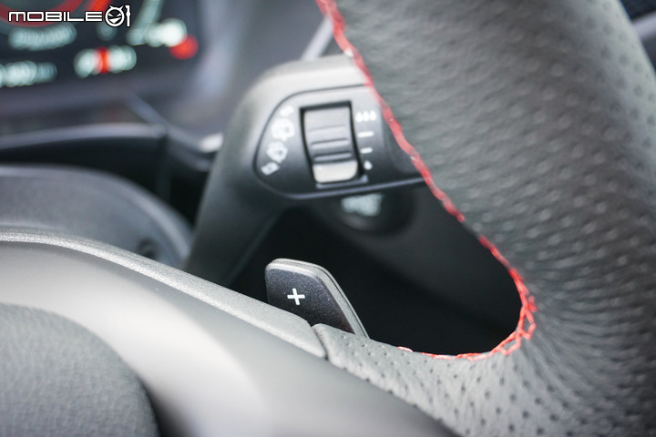 Ford Kuga EcoBoost180 ST-Line Sport 試駕|千呼萬喚始出來,帥氣外型身兼均衡性能實力!