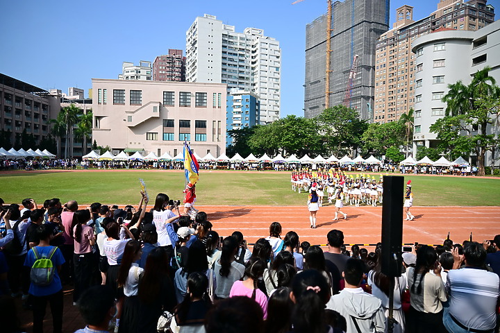 Z8+24-70mm H.265 8-bit (MOV)4K30P高雄女中建校99年校慶14分39秒樂儀隊表演