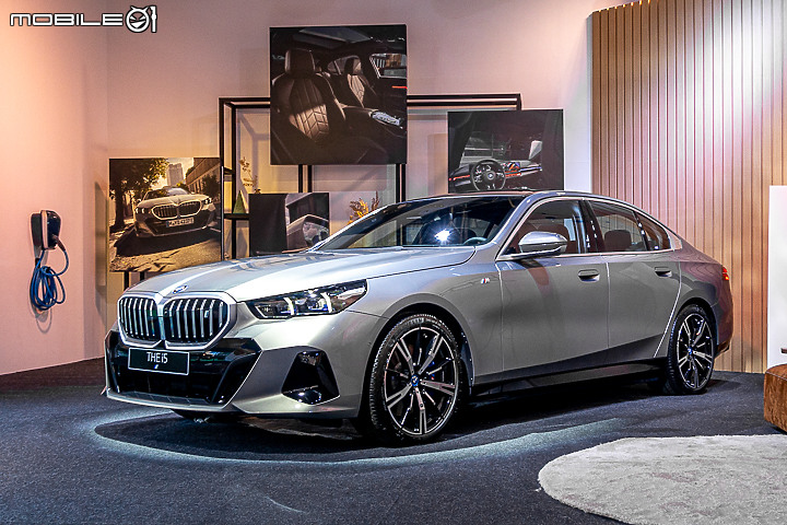 【採訪】BMW i5 雙車型 329 萬元起正式上市 & 詳細實拍介紹!