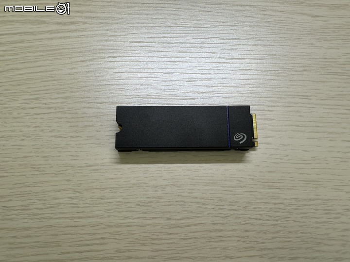 【開箱】Seagate PS5 SSD | SONY官方授權版 Seagate Game Drive PS5 NVMe SSD 1TB