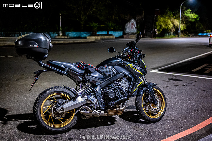 點我看大圖 2023 HONDA FORZA350開箱x霧燈安裝