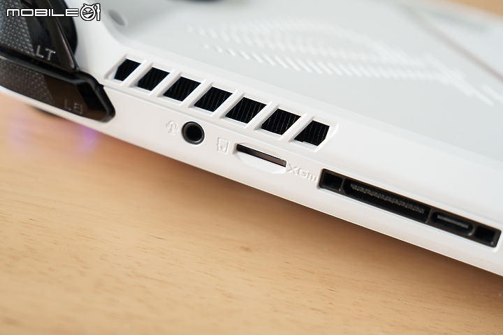 迎接 PC 遊戲新玩法｜ROG Ally、Steam Deck 長時間實際使用大對決！