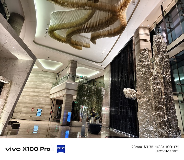 vivo X100 Pro相機初試｜望遠玩出新境界！ft.iPhone 15 Pro Max