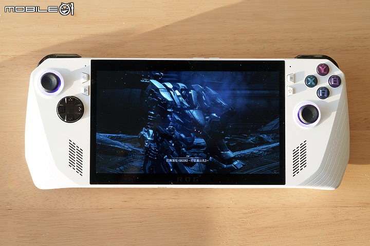 迎接 PC 遊戲新玩法｜ROG Ally、Steam Deck 長時間實際使用大對決！