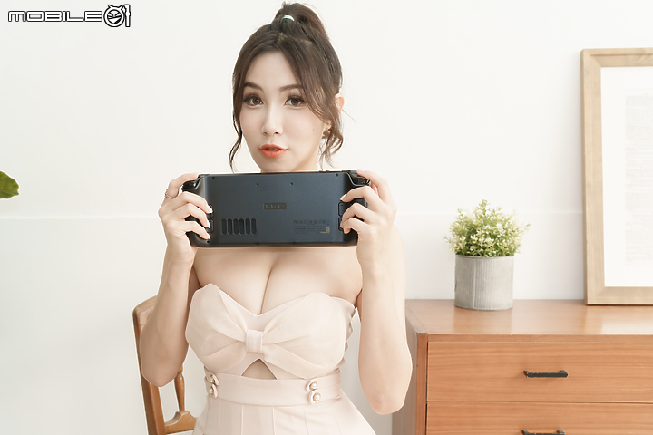 迎接 PC 遊戲新玩法｜ROG Ally、Steam Deck 長時間實際使用大對決！