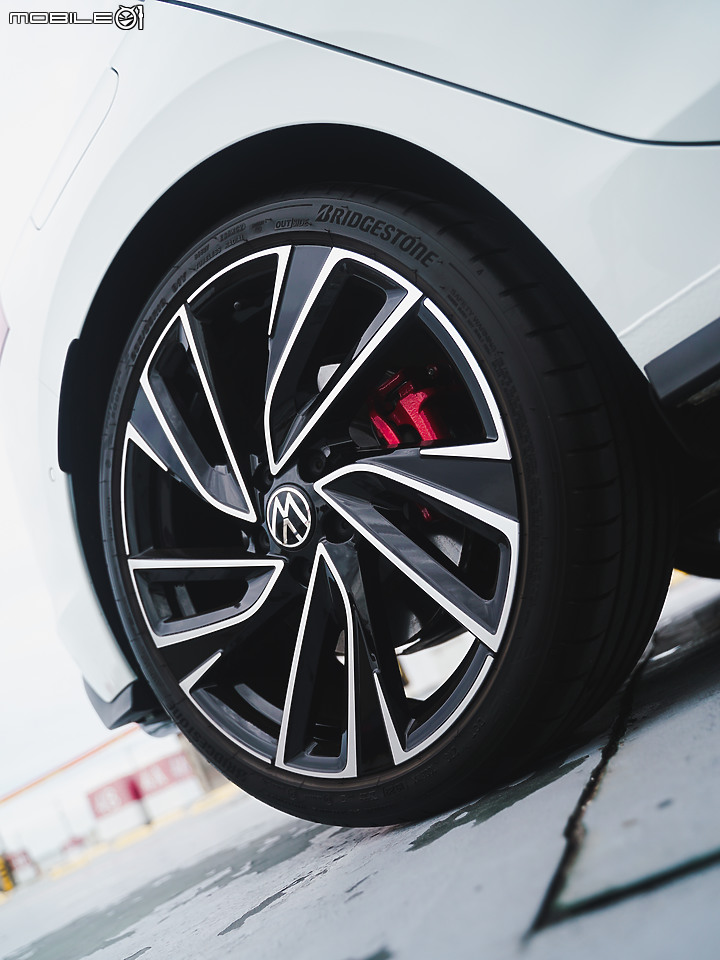 不期而遇的選擇---Golf 8 GTI開箱及心得分享