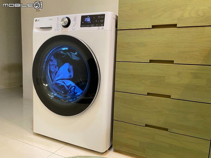 點我看大圖 陰鬱台北小資租屋族之救星下凡 LG免曬衣乾衣機來啦~
