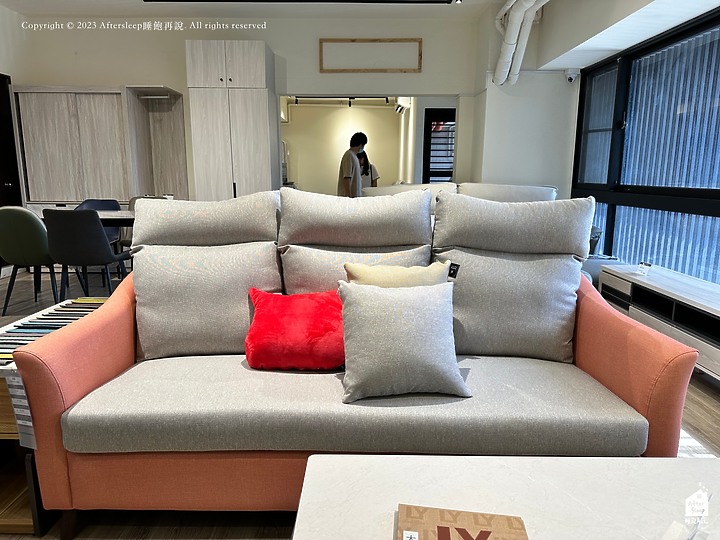 PON-E家居（楠梓展間）＿舒適與平價兼具・傢俱工廠直營沙發店