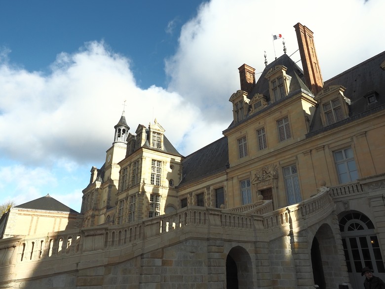 楓丹白露宮(Chateau de Fontainebleau),外掛凱旋門(Arc de Triomphe)、聖母院(Cathédrale Notre-Dame de Paris)、歌劇院(Palais Garnier)、莫里哀噴泉(Fontaine Molière)、聖米歇爾噴泉(Fontaine Saint-Michel) — 世界文化遺產 之 楓丹白靈宮及其園林(Palace and Park of Fontainebleau) — 2023年冬季歐洲行旅 第八部