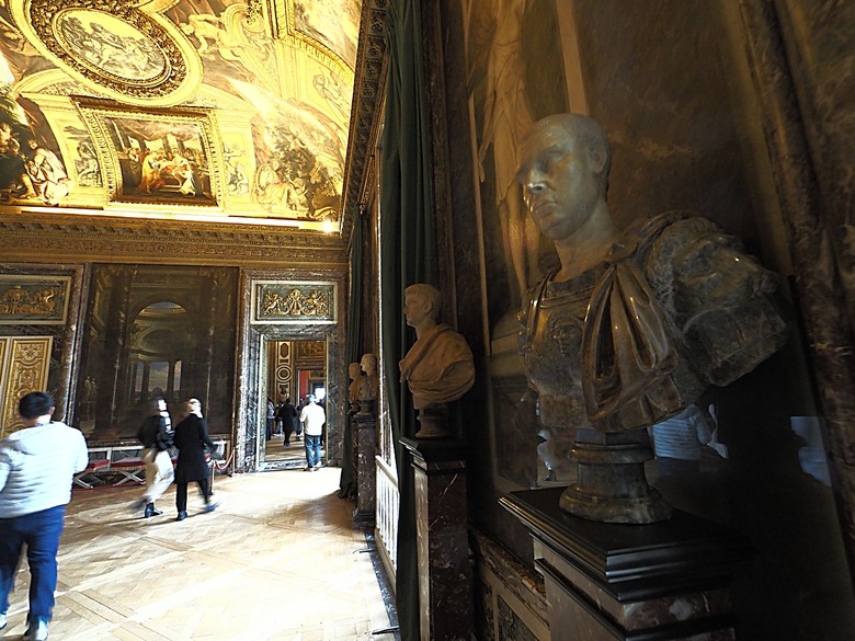 凡爾賽宮(Château de Versailles) — 世界文化遺產 之 凡爾賽宮及其園林(Palace and Park of Versailles) — 外掛巴黎市政廳(Hôtel de Ville)、古監獄(Conciergerie) 、皇家宮殿(Domaine National du Palais-Royal) — 2023年冬季歐洲行旅 第七部
