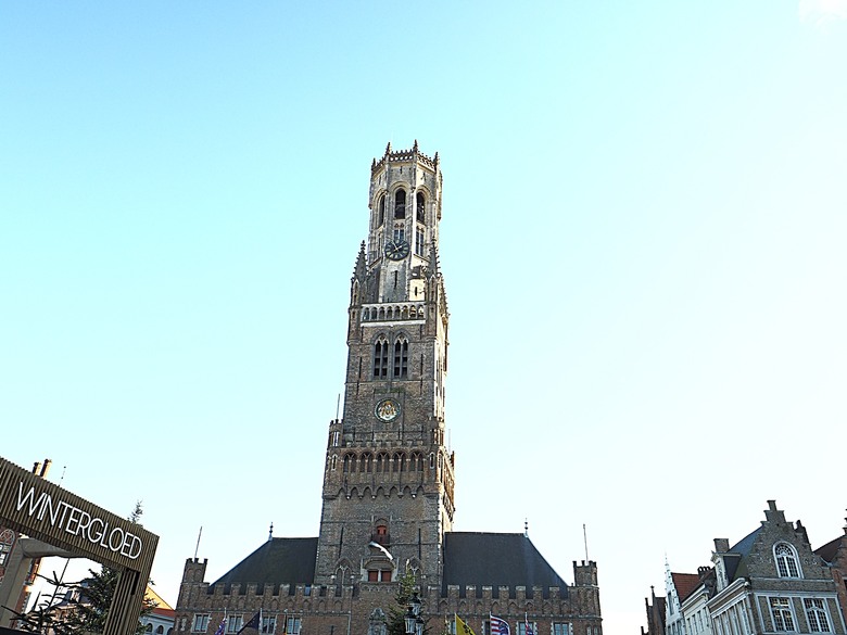 布魯日大廣場(Grote Markt)、大鐘樓(Belfort) 、市政廳(Stadhuis Brugge) 、玫瑰碼頭(Rosary Quay) 、聖母教堂(Onze-Lieve-Vrouwekerk)、貝居安禮修道院(Begijnhofkapel),還有白酒淡菜 — 世界文化遺產 之 布魯日歷史中心(Historic Centre of Brugge) — 2023年冬季歐洲行旅 第五部