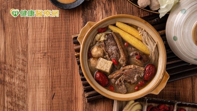 點我看大圖 進補過頭失竟自律神經失調!中醫食養調回陰陽平衡