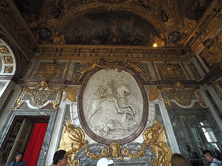 凡爾賽宮(Château de Versailles) — 世界文化遺產 之 凡爾賽宮及其園林(Palace and Park of Versailles) — 外掛巴黎市政廳(Hôtel de Ville)、古監獄(Conciergerie) 、皇家宮殿(Domaine National du Palais-Royal) — 2023年冬季歐洲行旅 第七部